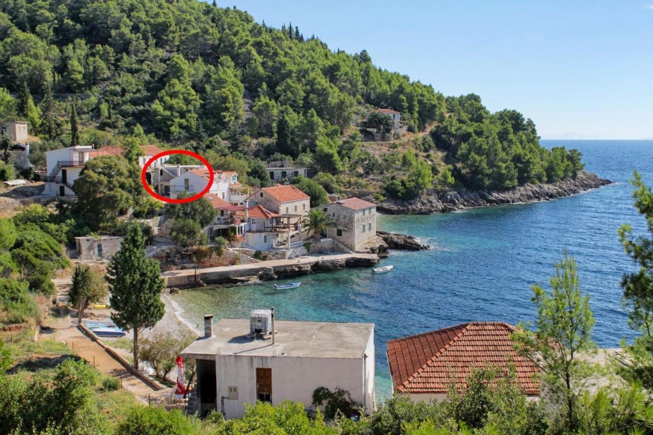 Seaside Secluded Apartments Cove Tvrdni Dolac, Hvar - 12655 Gdinj Bagian luar foto
