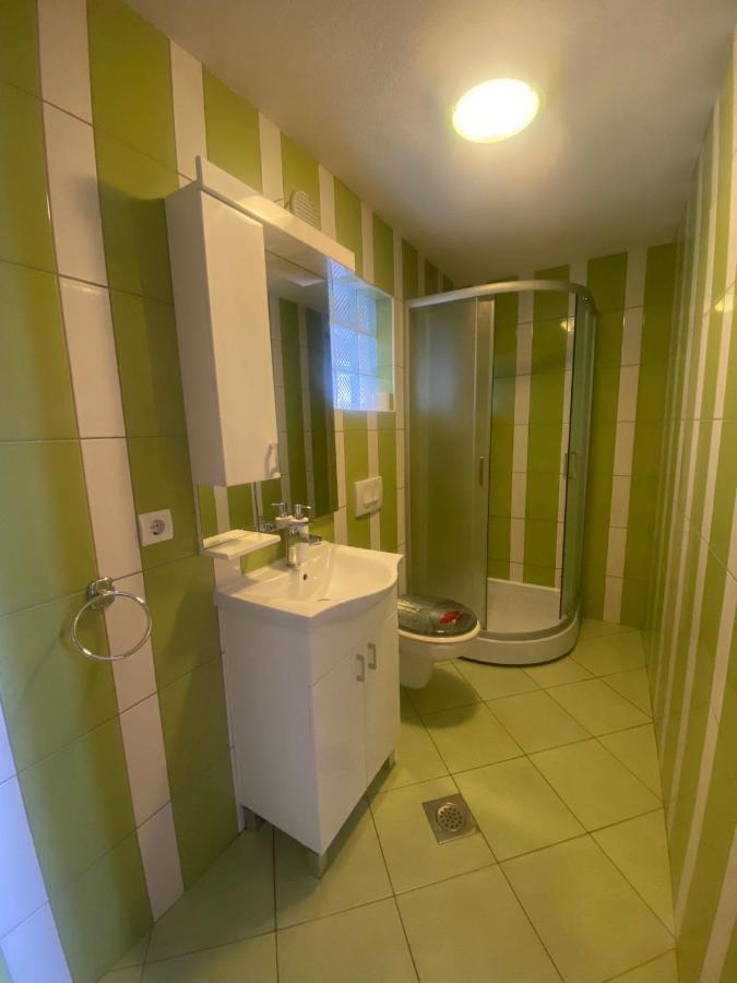 Seaside Secluded Apartments Cove Tvrdni Dolac, Hvar - 12655 Gdinj Bagian luar foto