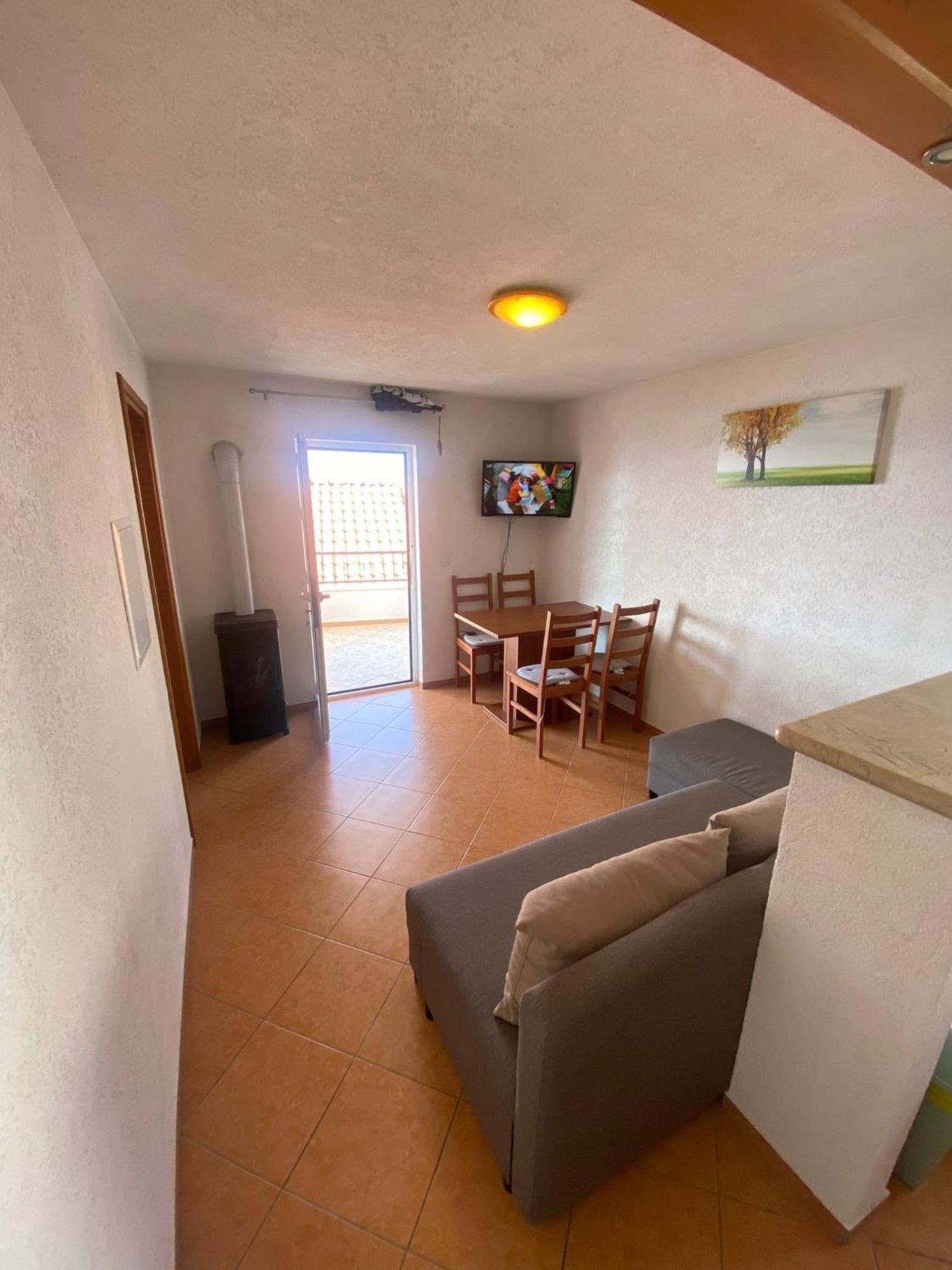 Seaside Secluded Apartments Cove Tvrdni Dolac, Hvar - 12655 Gdinj Ruang foto